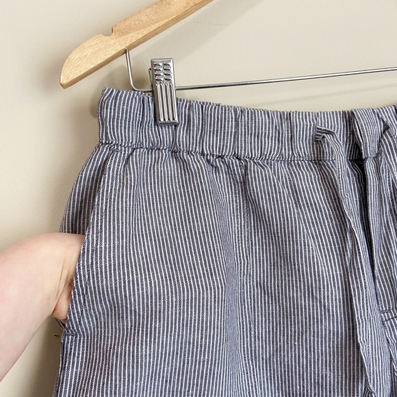 NWT Liz Claiborne Linen Cotton Gray Striped Shorts - Picture 6 of 7